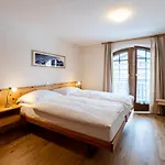 Haus Zer Weidu *